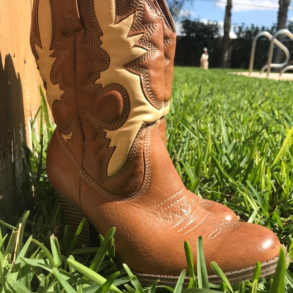 🔥 Cowgirl Boots👢.